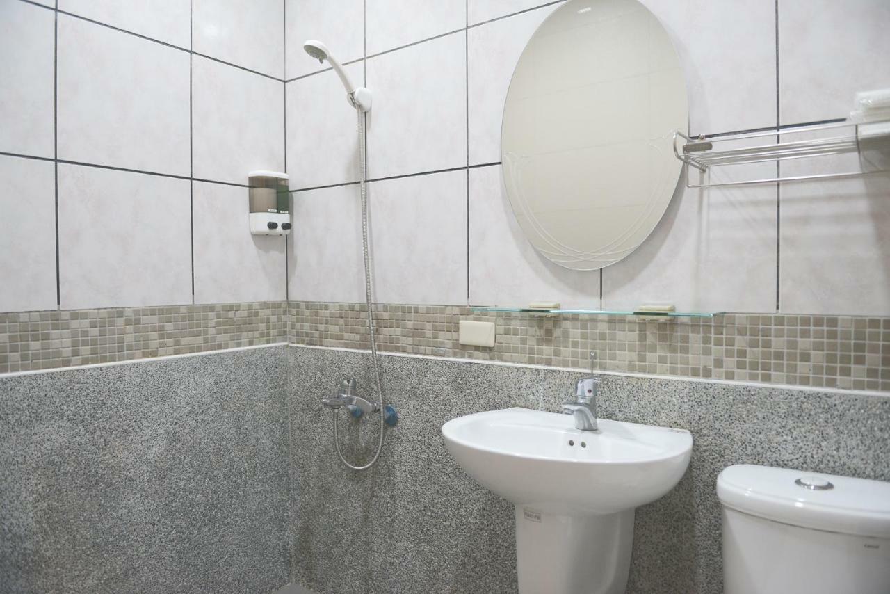 Sunny House Apartment Luodong Exterior photo